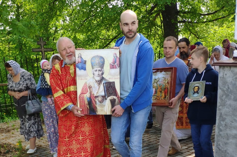 Фотография 1600